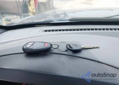 2004 Chevrolet Colorado Ls из США, поврежденный, VIN 1GCDT136848103009